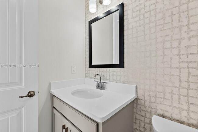 Building Photo - 3 Rio Vista Dr