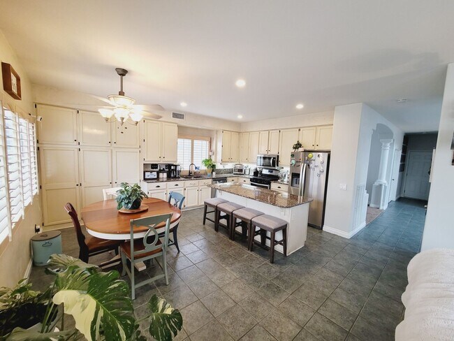 Building Photo - 45362 Tesiben Ct