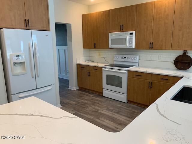 Building Photo - 103 Kensington Cir