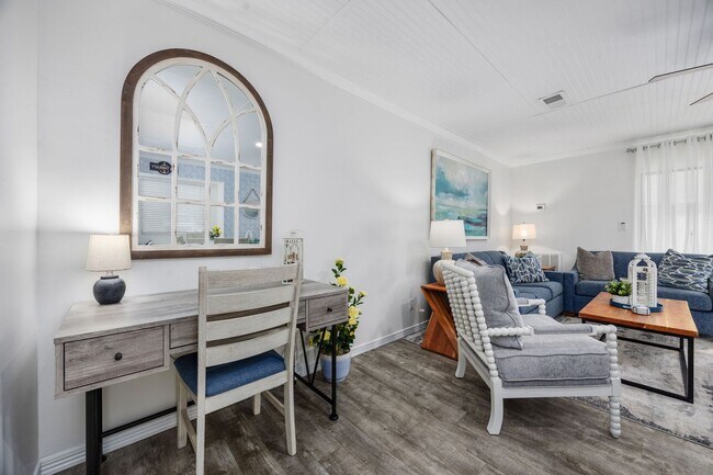 Building Photo - All Inclusive Seasonal Rental Available October 1st, 2025-March 31st 2026!