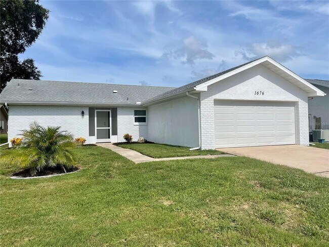 Building Photo - 1676 Caledonia Dr