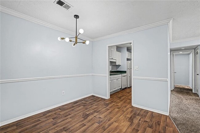 Building Photo - 1603 Augusta Dr