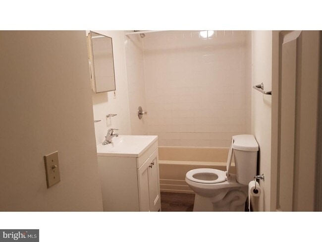 Primary Photo - 40 N Delsea Dr