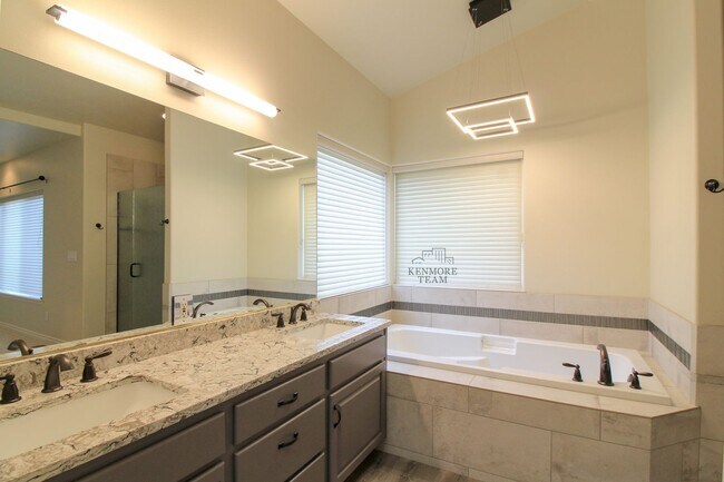 Building Photo - 3 Bedroom, 2 Bathroom Home in Richland