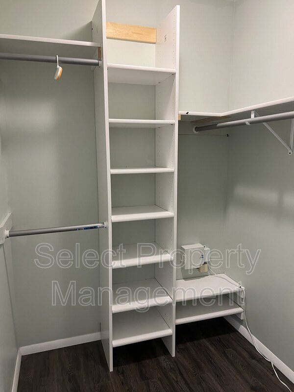 Building Photo - 2502 Alma St