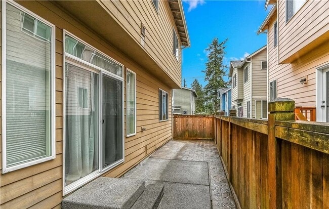 Building Photo - 17912 20th Ave SE
