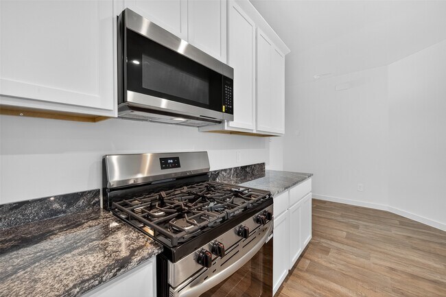 Building Photo - 1703 Stelvio Pass Dr