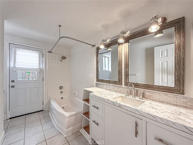Building Photo - 31735 Bainbrook Ct