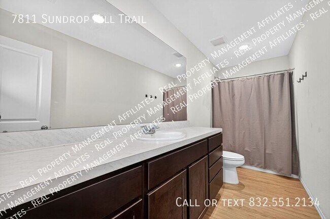Building Photo - 7811 Sundrop Hl Trl