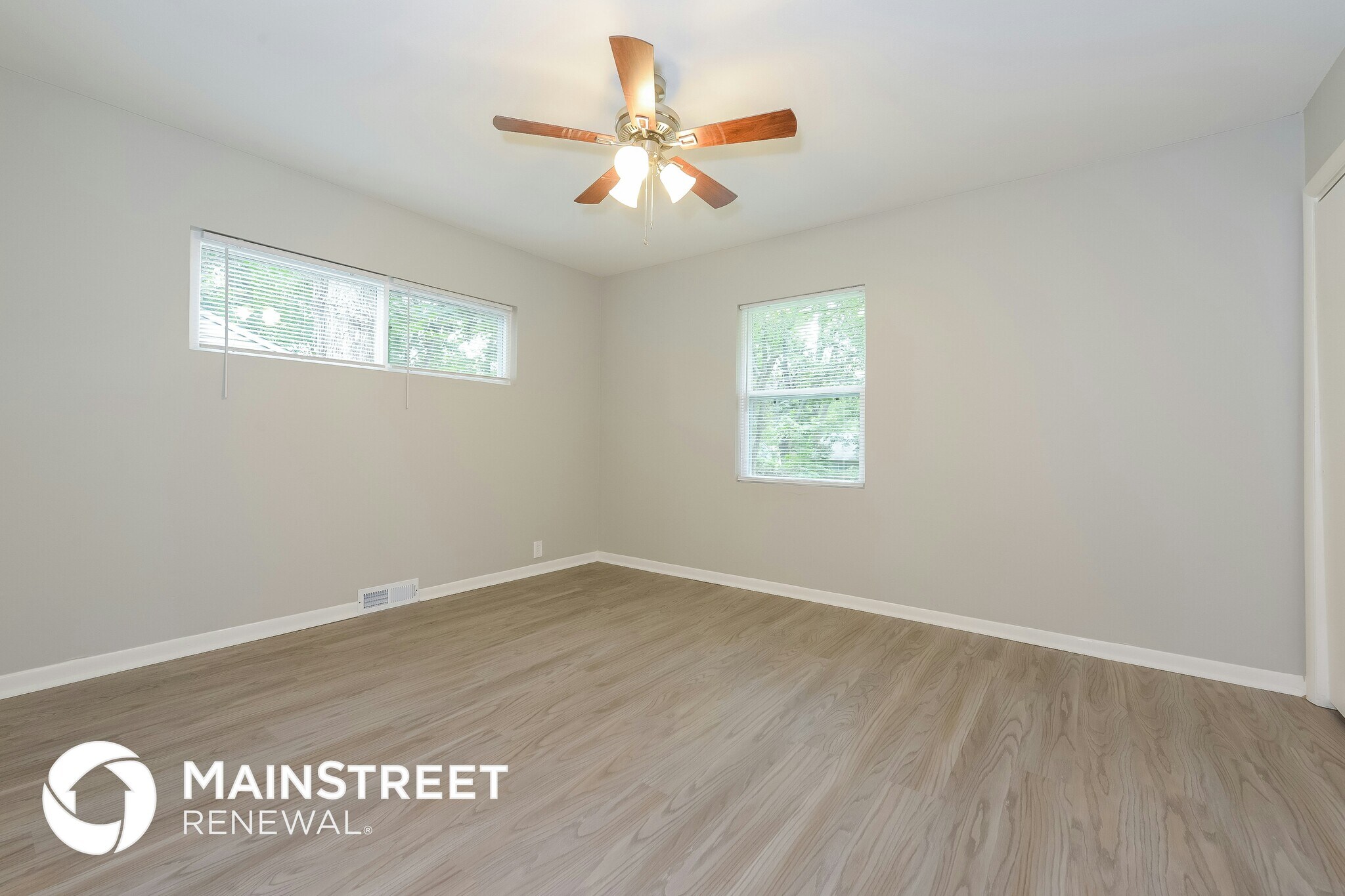 Building Photo - 11304 Crystal Ave