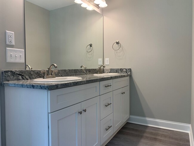 Building Photo - Beautiful Home Available in Opelika!