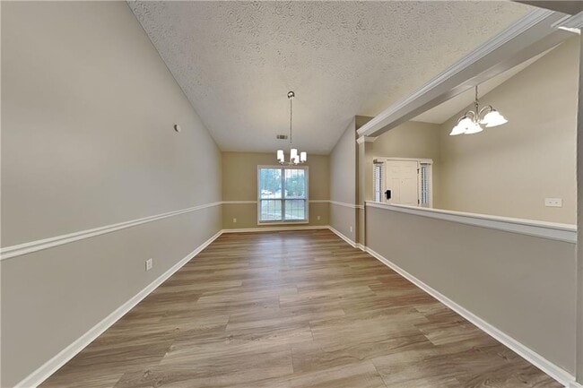 Building Photo - 131 Trellis Ct