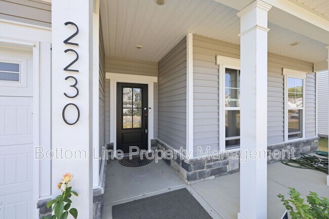Building Photo - 2230 Bethpage Dr