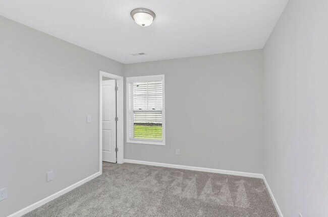 Building Photo - Beautiful Home for Rent in Elgin's Walnut ...