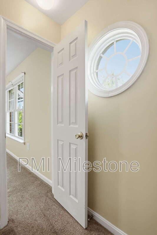 Building Photo - 24 Mabel Ln