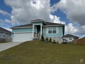 Building Photo - Pensacola - Deer Run - 4 bed, 2 bath w/ co...