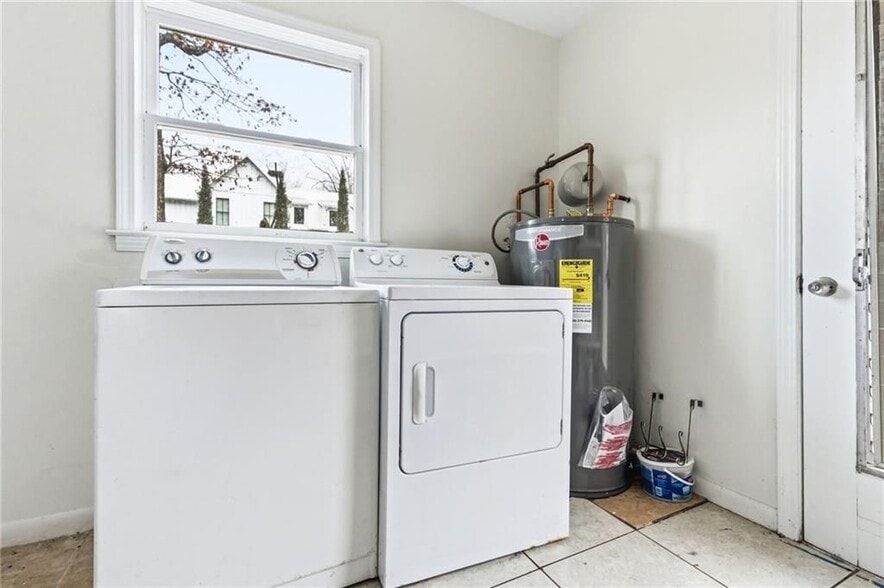 Building Photo - 45 Chaffin Rd