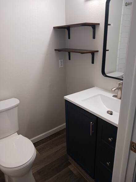 Building Photo - 4932 W Gandy Blvd