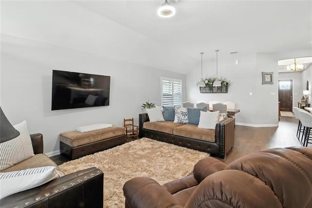 Building Photo - 5512 Pebble Dr