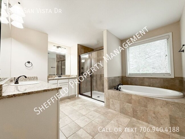Building Photo - 7310 San Vista Dr