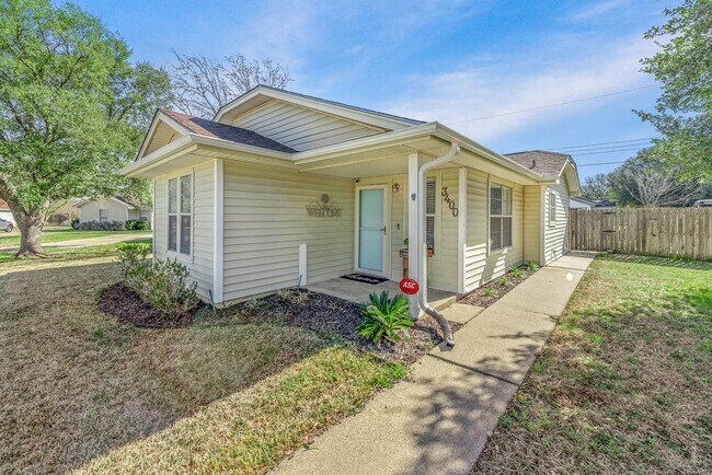 Primary Photo - 3400 Timberline Ct