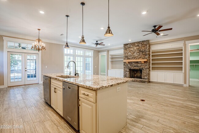 Building Photo - 3816 Mariner Dr