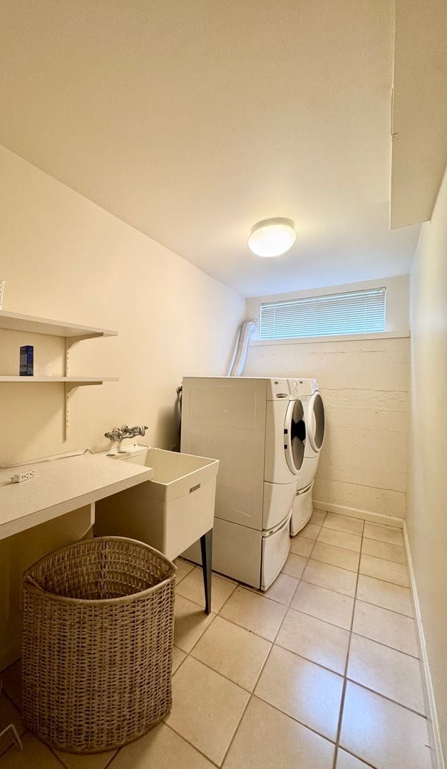 Building Photo - PATTERSON SAND POINT