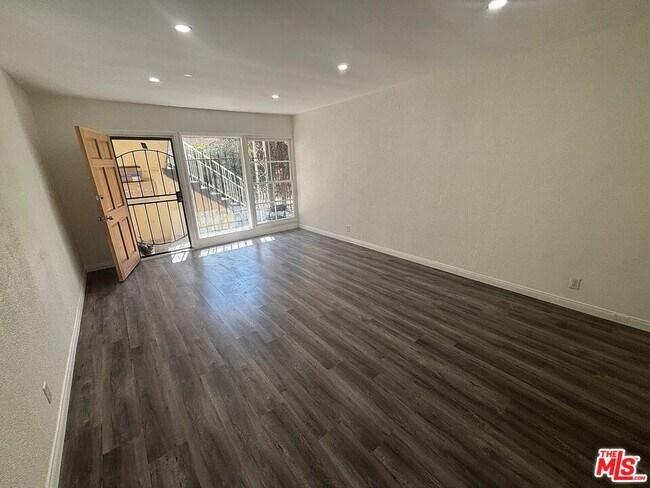 Building Photo - 4131 Palmwood Dr