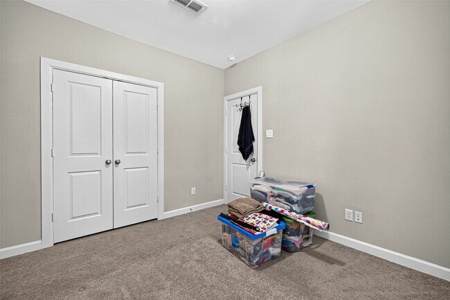 Building Photo - 6014 Dark Kite Trl