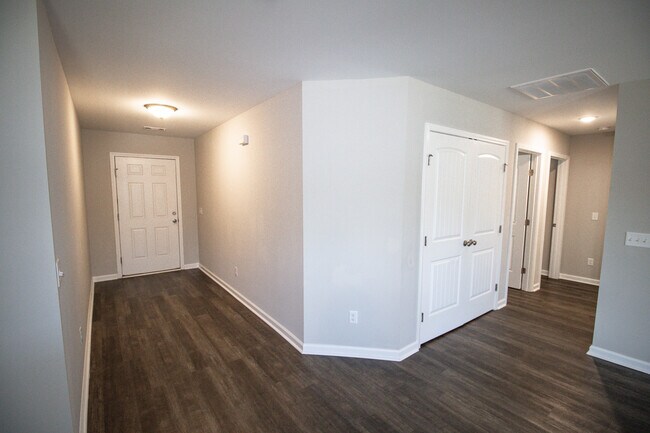 Building Photo - 311 Jones Mill Rd