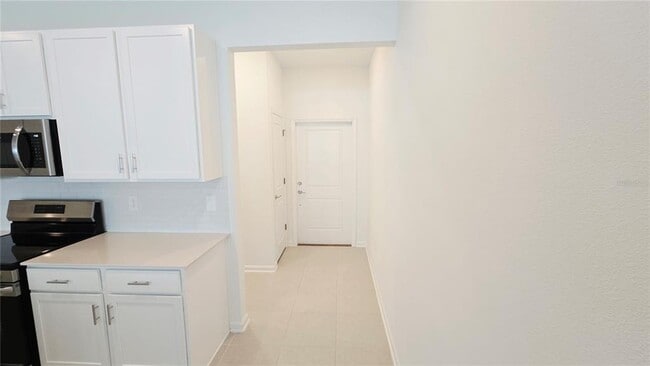 Building Photo - 724 Squire Ave