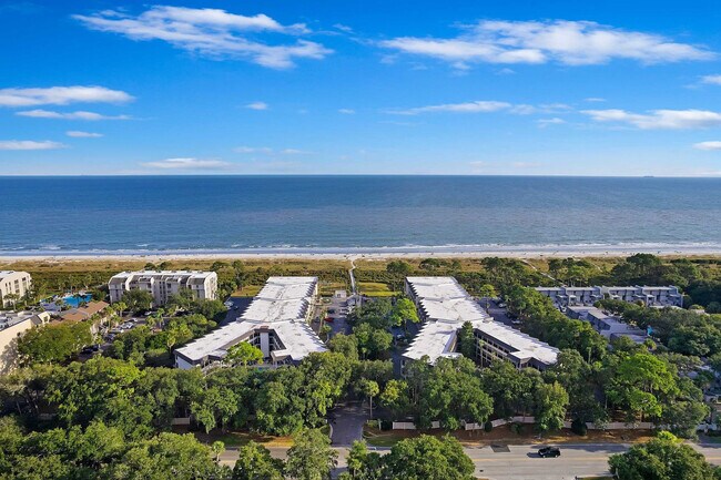Building Photo - 23 S Forest Beach Dr