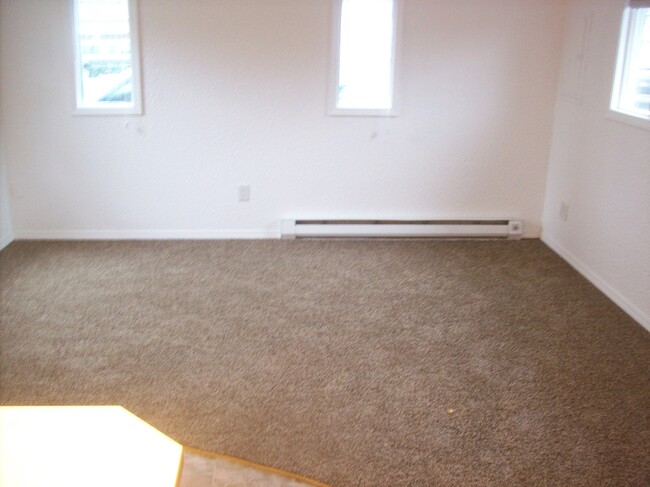 Building Photo - STATUS: RENTED-  | R220A | $1095 + $100 fo...