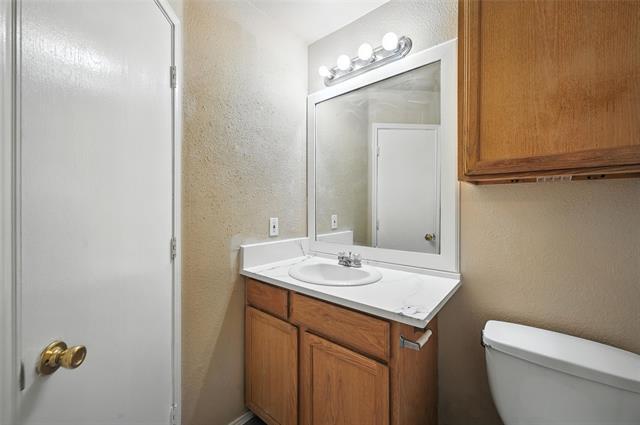Building Photo - 1321 Village Garden Dr