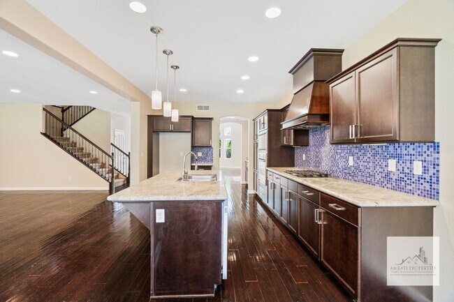 Building Photo - Beautiful 4 Bedroom 3 Bath Home with Solar in Northeast Fresno!