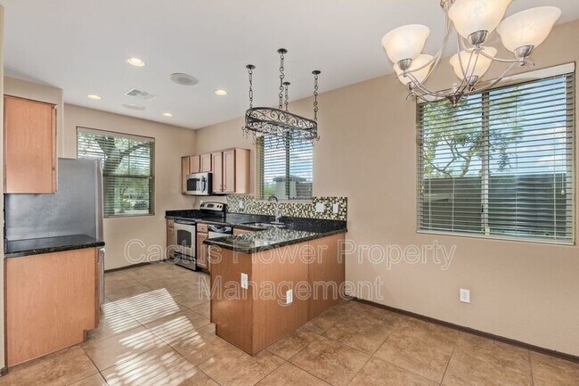 Building Photo - 2624 W Beautiful Ln