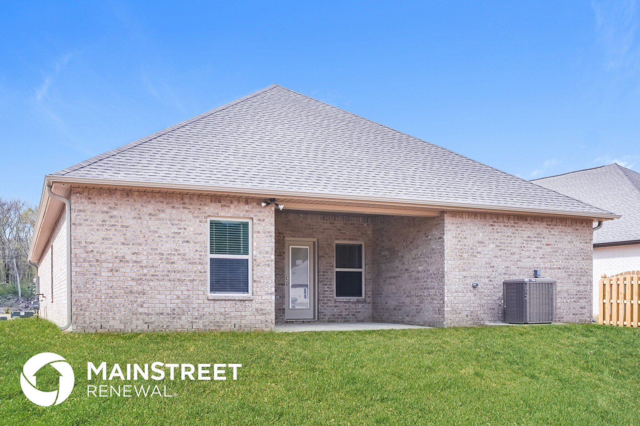 Building Photo - 9509 Hampton Oak Dr S E