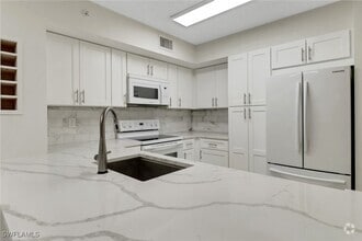 Building Photo - 1220 Wildwood Lakes Blvd