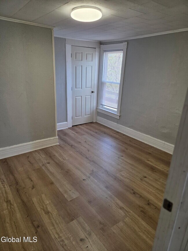 Building Photo - 20 Baldwin Ave