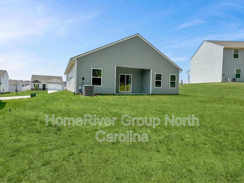 Building Photo - 3110 Maple Rdg Dr