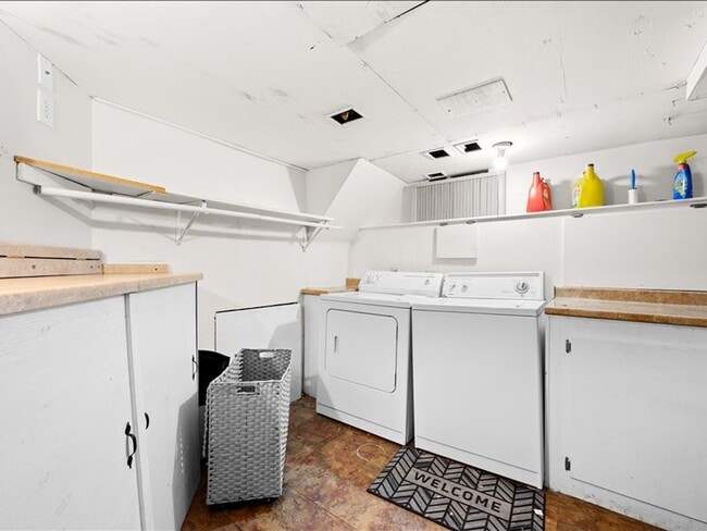 Building Photo - A Studio in the Heart of Five Points