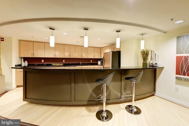 Building Photo - 915 E Street NW Unit 1001