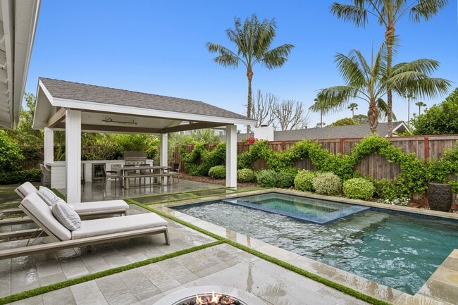 Building Photo - 1915 Windward Ln