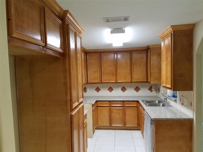 Primary Photo - 5530 Melanite Ave