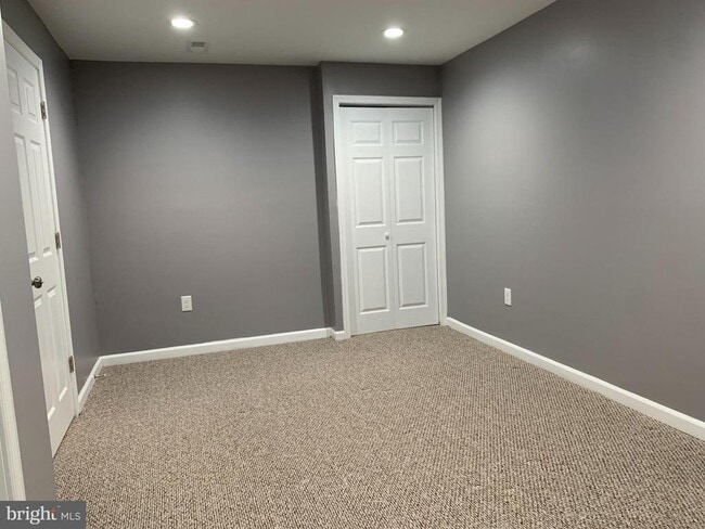 Building Photo - 8379 Academy Rd