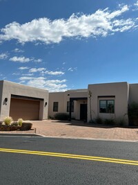 Building Photo - 18 Camino Barranca