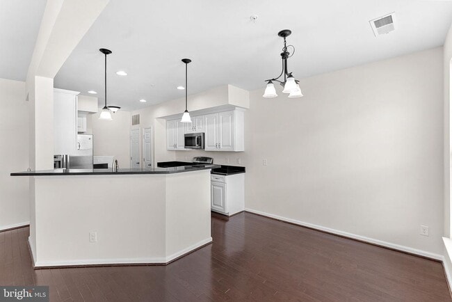 Building Photo - 25222 Briargate Terrace