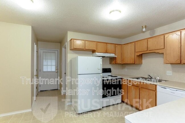 Building Photo - 4501 Mattie Dr