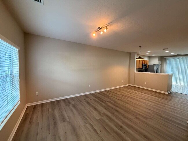 Building Photo - NEWLY UPGRADED 2BD/2.5 BATH TOWNHOME IN THE EXCLUSIVE WYNCHASE COMMUNITY!!
