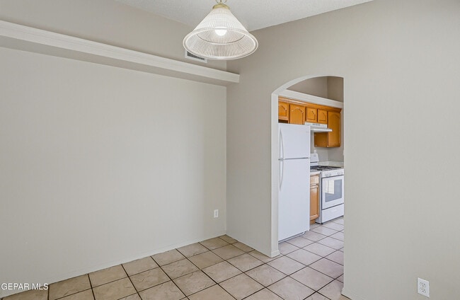 Building Photo - 12353 Tierra Apache Rd